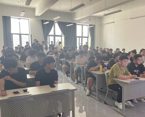 卓越智汇集团受邀参加乌海职业技术学院专场校园招聘会